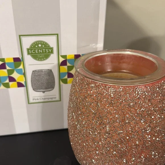 Scentsy Pink Speckled warmer - Picture 1 of 1